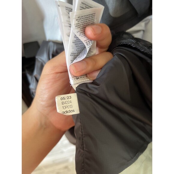 NWT Women’s Adidas Terrex Techrock 3L Rain.RDY Alpine Skiing Medium Jacket - Picture 7 of 16